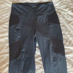 High waisted leggings